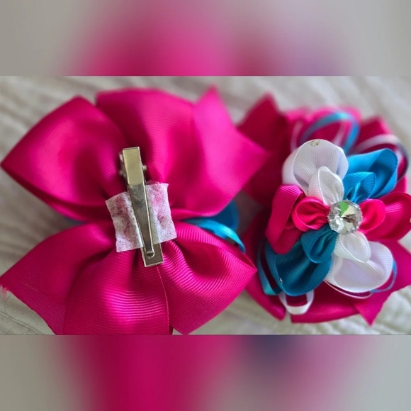 ๐๐ฅ3/$15๐ฅ Girls Bow Set of 2 - Picture 3 of 3